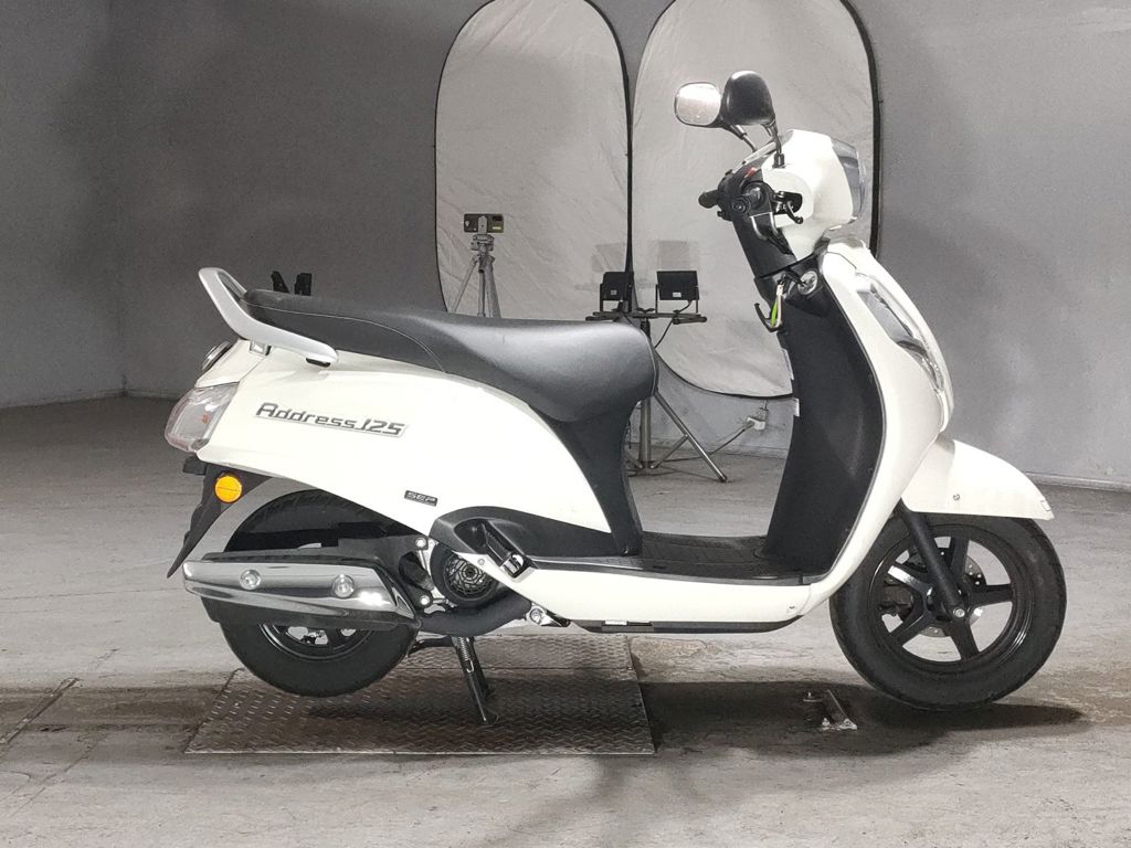 Фото Suzuki ADDRESS V125 с японского аукциона
