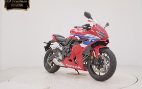 HONDA CBR650R E-Clutch 2025