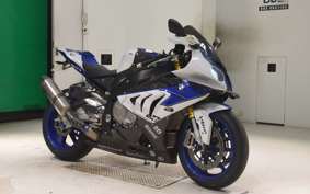 BMW HP4 2014