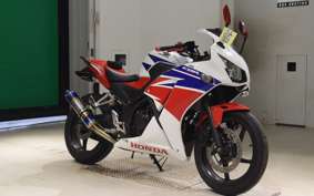 HONDA CBR250R GEN 3 2015 MC41