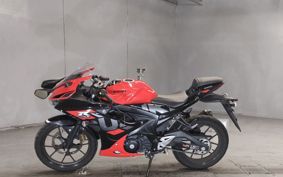SUZUKI GSX-R125 DL33B
