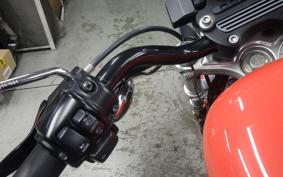 HARLEY XL883R 2005