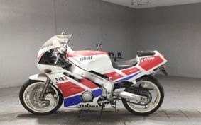 YAMAHA FZR400 R 1WG