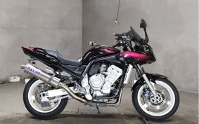 YAMAHA FZS1000 FAZER RN06