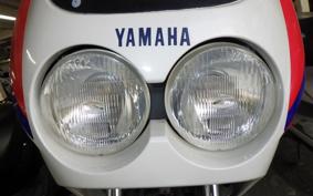 YAMAHA FZR250 2018 2KR