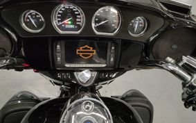 HARLEY HARLEYFLHTKSE1800CVO TEN