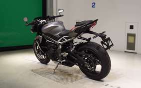 TRIUMPH STREET TRIPLE R 2022