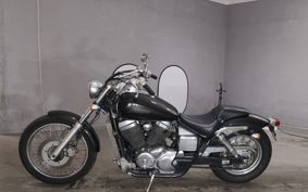 HONDA SHADOW 400 SLASHER NC40
