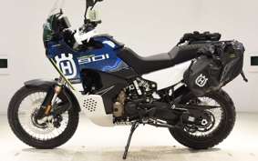 HUSQVARNA ノーデン901 2022