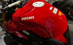 DUCATI STREET FIGHTER V4S 2022 1F00