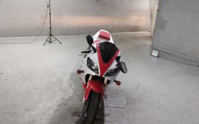 YAMAHA YZF-R1 RN01