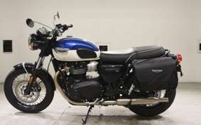 TRIUMPH BONNEVILLE T100 2021