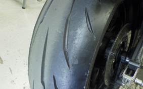 YAMAHA YZF-R7 2001