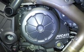 DUCATI DIAVEL 2015
