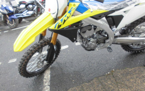 SUZUKI RM-Z250 EC117