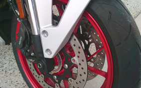 SUZUKI GSX-8R EM1AA