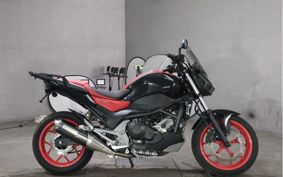 HONDA NC750S 2016 RC88