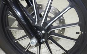 HARLEY XL883N 2013