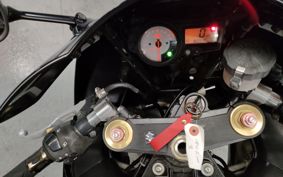 SUZUKI GSX-R1000 2005 BZ121