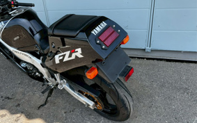 YAMAHA FZR250R-1 3LN