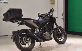 HUSQVARNA SVARTPILEN 125 2025