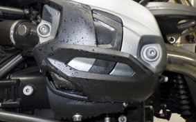 BMW R1200R 2013