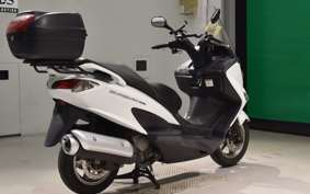SUZUKI SKYWAVE 200 (Burgman 200)