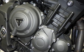 TRIUMPH STREET TRIPLE RS 2021