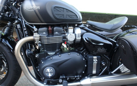 TRIUMPH BONNEVILLE BO BAR 2021 DAD84H
