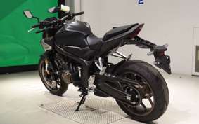 HONDA CB650R E-Clutch 2018 RH17