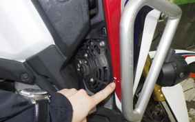 HONDA CRF1000L AFRICA TWIN 2016 SD04