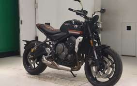 TRIUMPH TRIDENT 660 2023