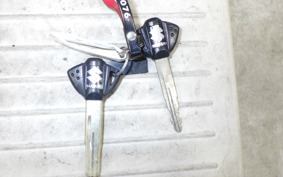 SUZUKI Vｽﾄﾛｰﾑ250 2004