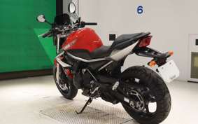 YAMAHA XJ6 N 2011