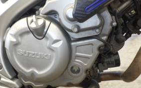 SUZUKI ｸﾞﾗﾃﾞｨｳｽ400 VK58A
