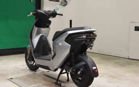 HONDA EM1 e: 2019 EF16