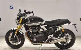 TRIUMPH SPEED ​​TWIN 1200 RS 2025