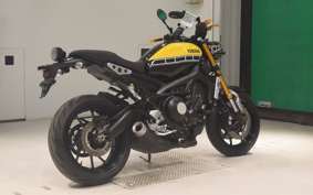 YAMAHA XSR900 RN46J