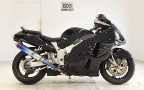 SUZUKI GSX-1300R HAYABUSA 2000