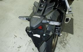 HONDA CB650R E-Clutch 2025 RH17