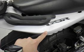 SUZUKI GSR250
