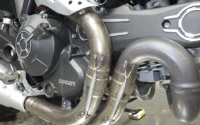 DUCATI SCRAMBLER ICON 2015