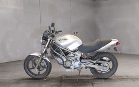 HONDA VTR 250 MC33