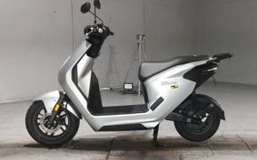 HONDA EM1 e: EF16
