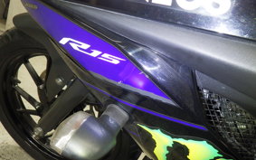 YAMAHA YZF-R15 2013