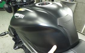 TRIUMPH STREET TRIPLE RS 2021