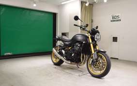 KAWASAKI Z900RS SE 2025 ZR900K