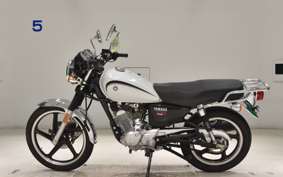 YAMAHA YB125SP 2019