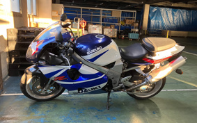 SUZUKI TL1000R 2000 AM111