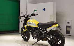 DUCATI SCRAMBLER ICON 2015